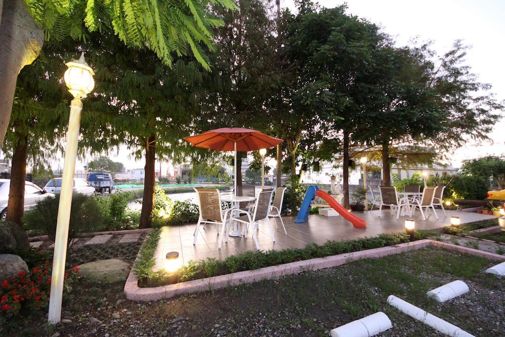 Avica Homestay Wujie Exterior photo